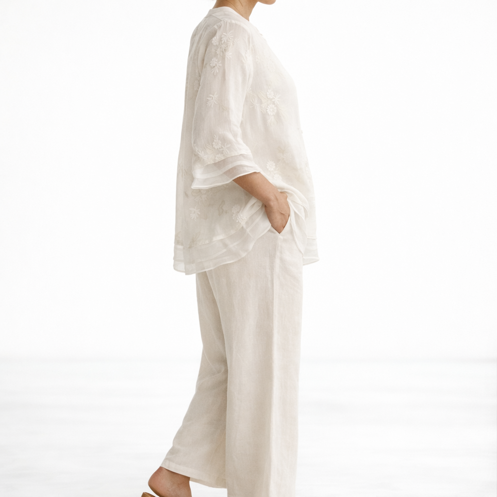 Nellie™ | Elegante Top met Geborduurde Bloemen