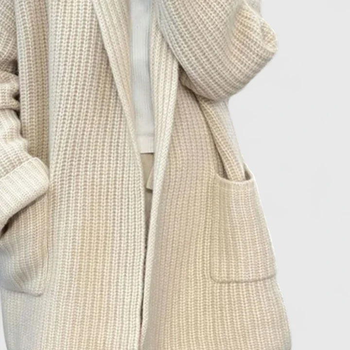 Saryphina | Comfortable Cardigan Aurevea Atelier