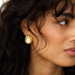 Ameliyana | Stud Earrings 18k Gold Aurevea Atelier