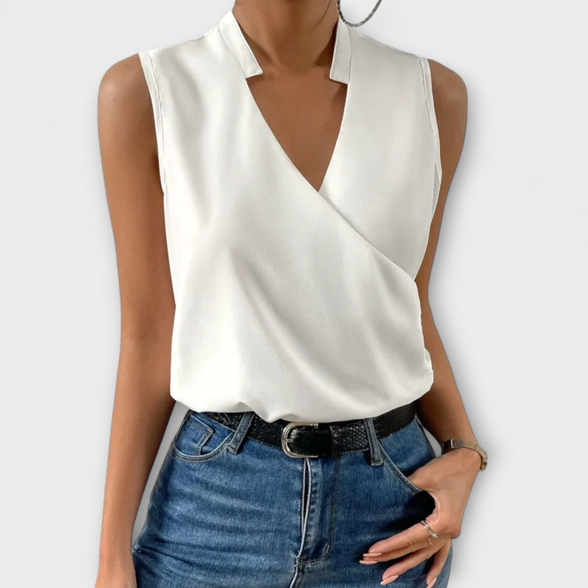 Loretta | Sophisticated V-neck Top Aurevea Atelier