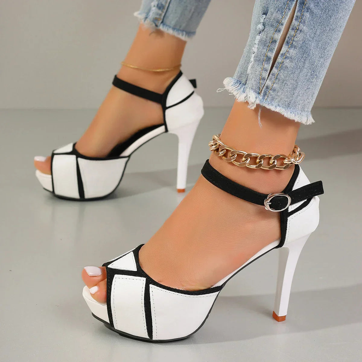 Val | Elegant Heels Aurevea Atelier