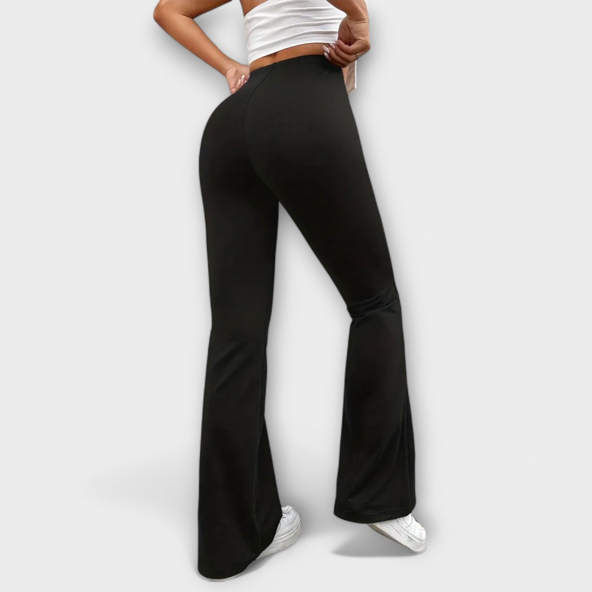 Serena - Relaxed Pants with Flared Leg Aurevea Atelier